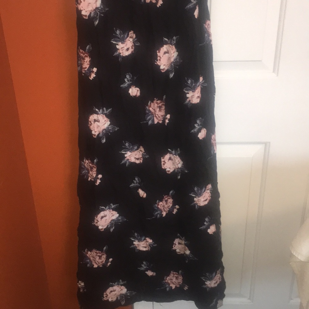Hi-Low Spring Romper - Picture 5 of 5